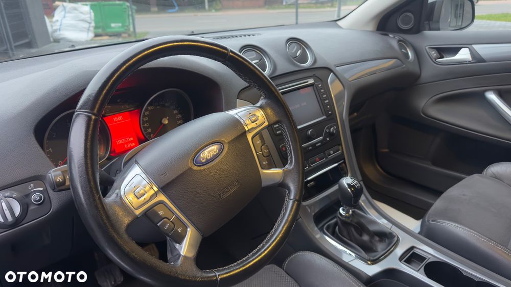 Ford Mondeo 2.0 TDCi Black Magic - 10