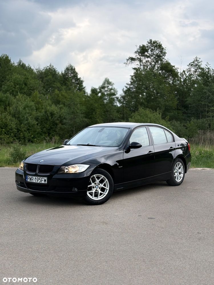 BMW Seria 3 320i - 1