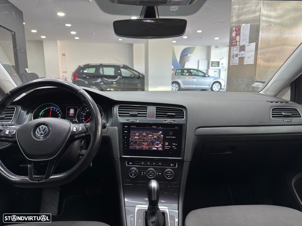 VW e-Golf AC/DC - 22