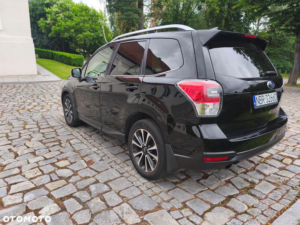 Subaru Forester 2.0 XT Platinum Lineartronic - 10