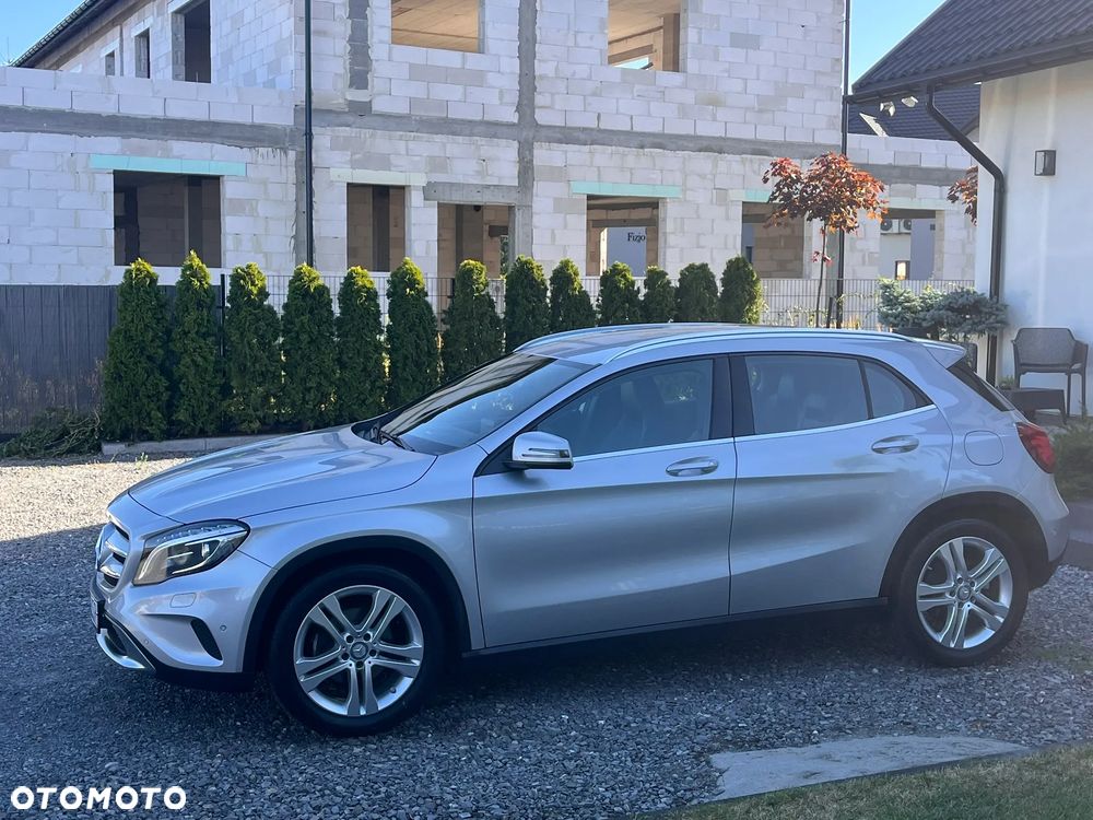Mercedes-Benz GLA 180 - 20