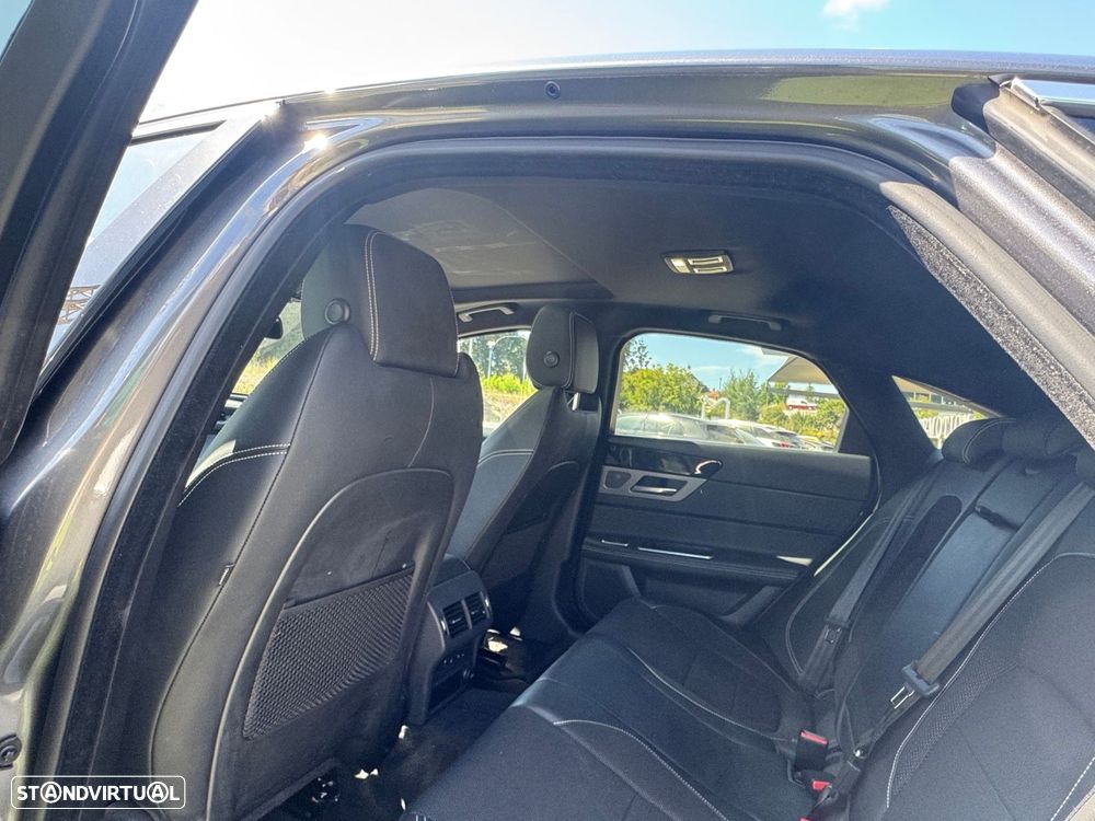 Jaguar XF 20d Aut. R-Sport - 24