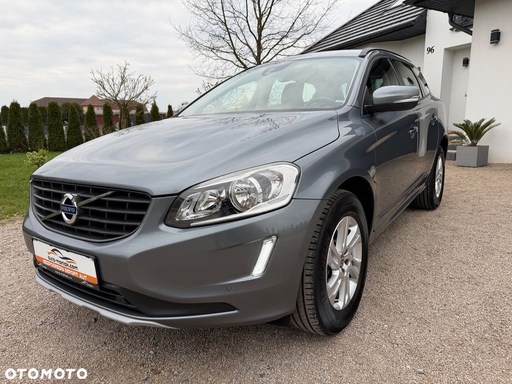 Volvo XC 60 D3 SCR Momentum - 11