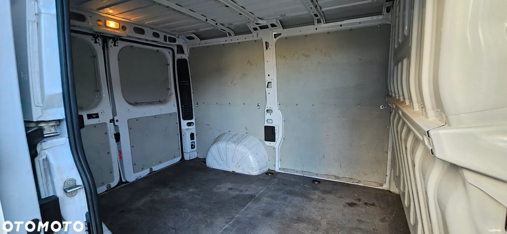 Peugeot Boxer Kombi 330 BlueHDi L1H1 - 16