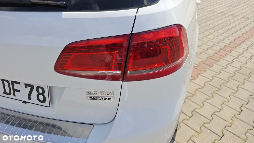 Volkswagen Passat 2.0 TDI Highline - 25