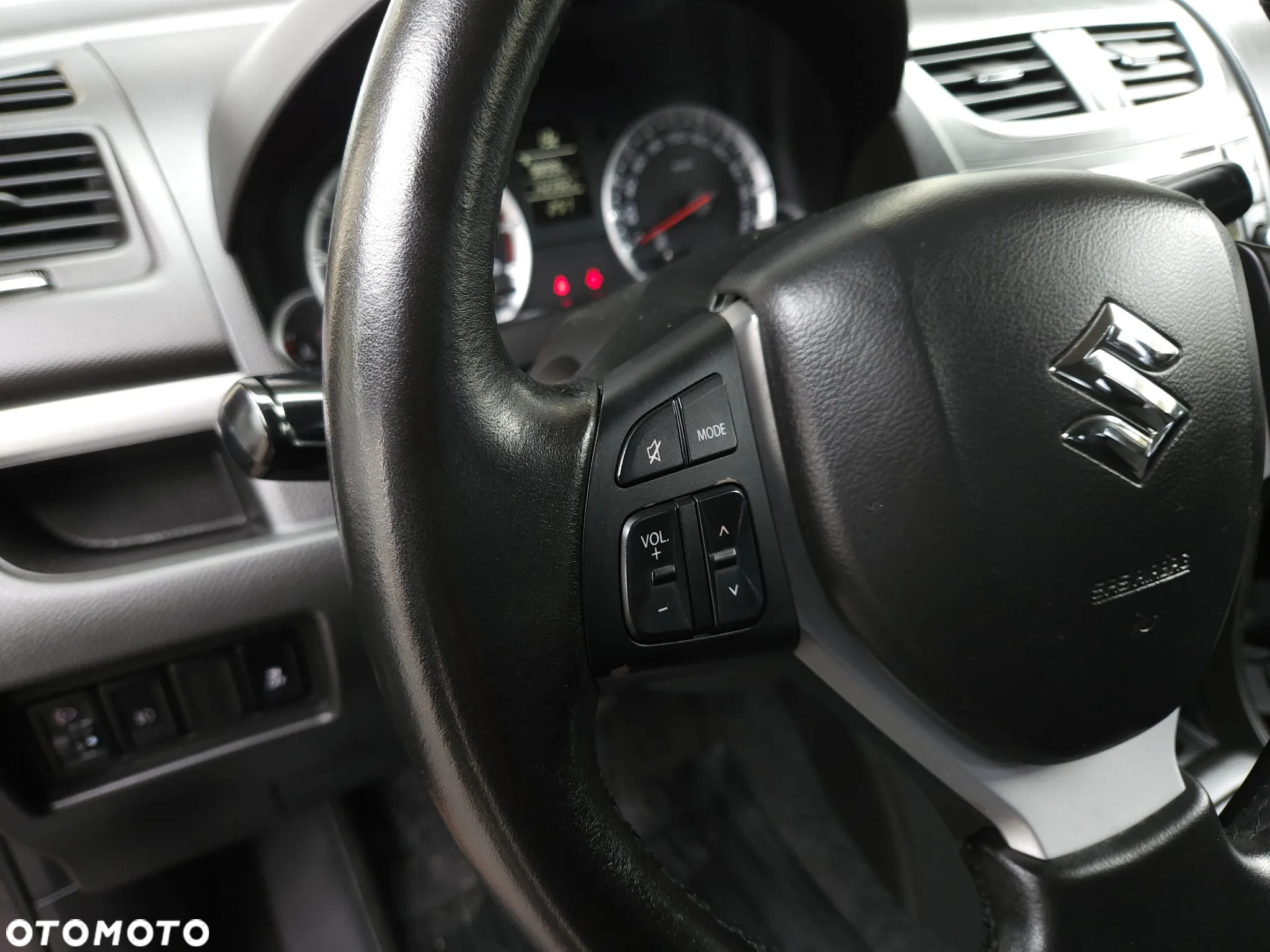 Suzuki Swift 1.2 4x4 Club - 24
