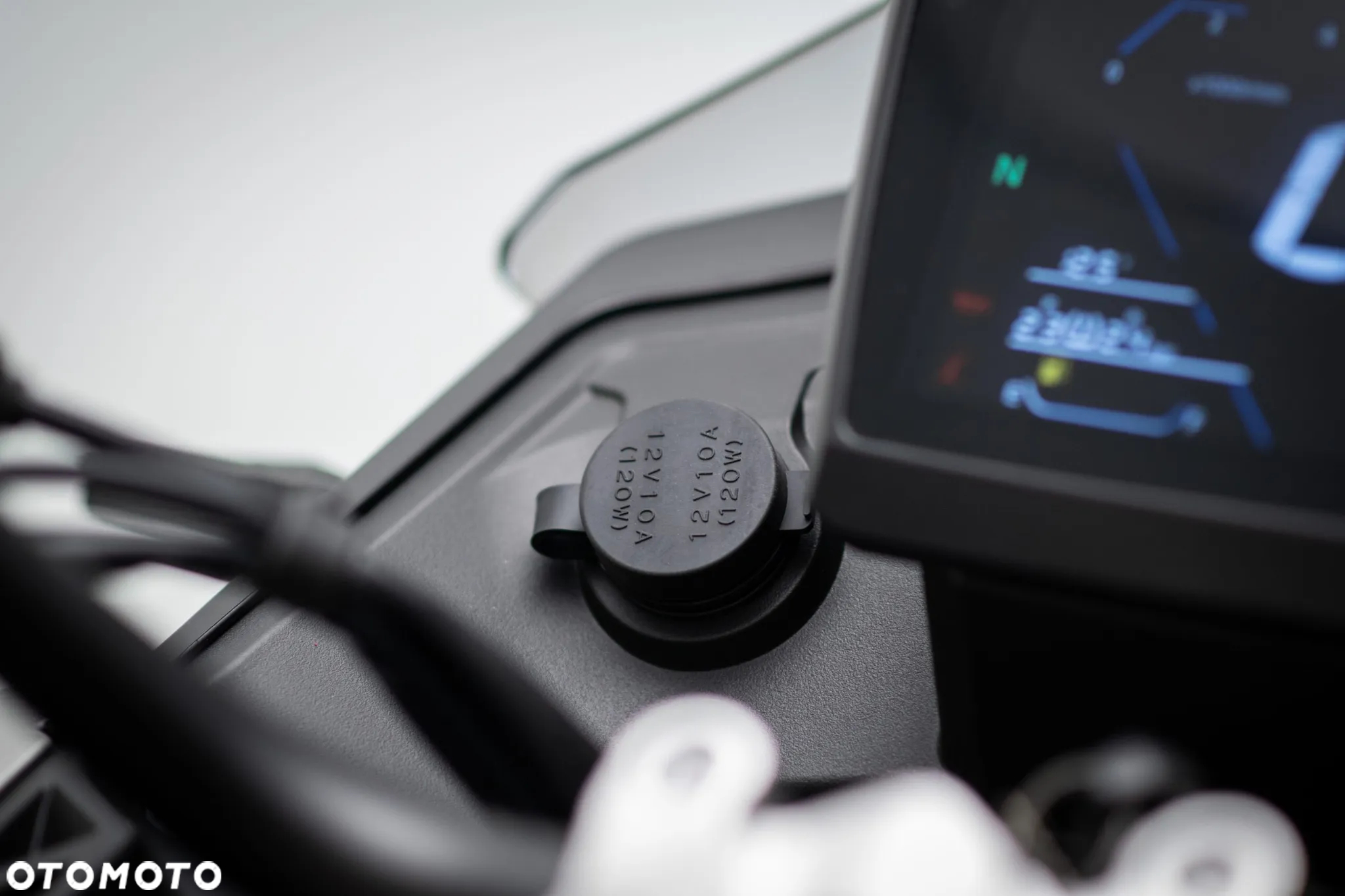 VOGE 525DSX - 29