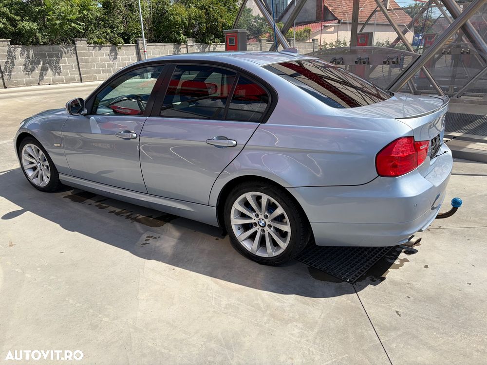 BMW Seria 3 320d DPF Aut. - 8