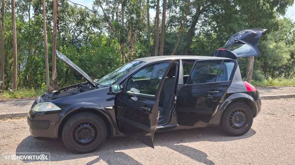 Renault Mégane 1.5 dCi Confort - 8