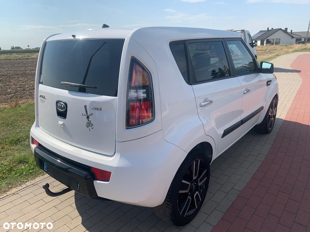Kia Soul 1.6 CRDI Dream-Team Edition - 4