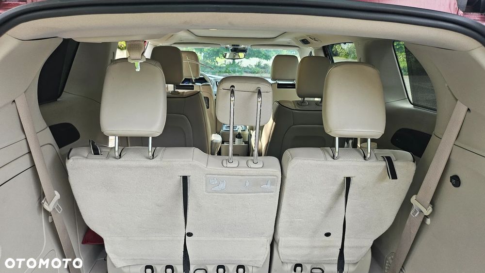 Chrysler Pacifica - 15