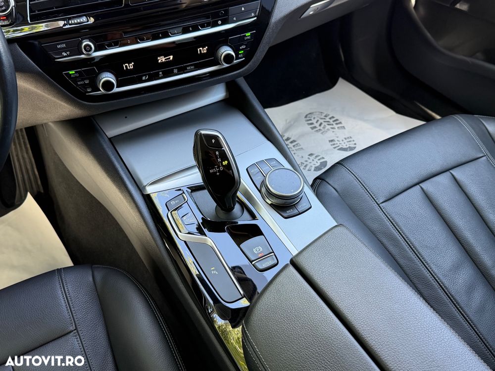 BMW Seria 5 520d xDrive Aut. - 17