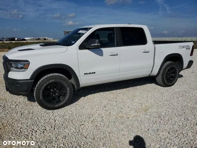 Dodge RAM 1500 5.7 4x4 - 17