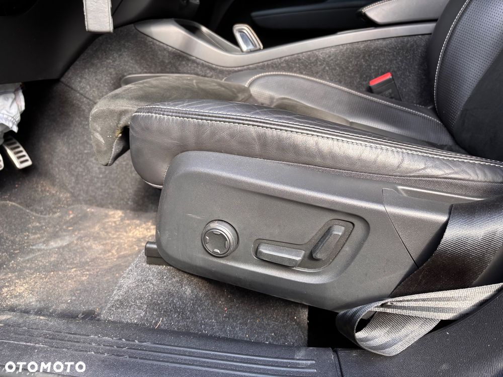 Volvo XC 40 T4 R-Design - 15