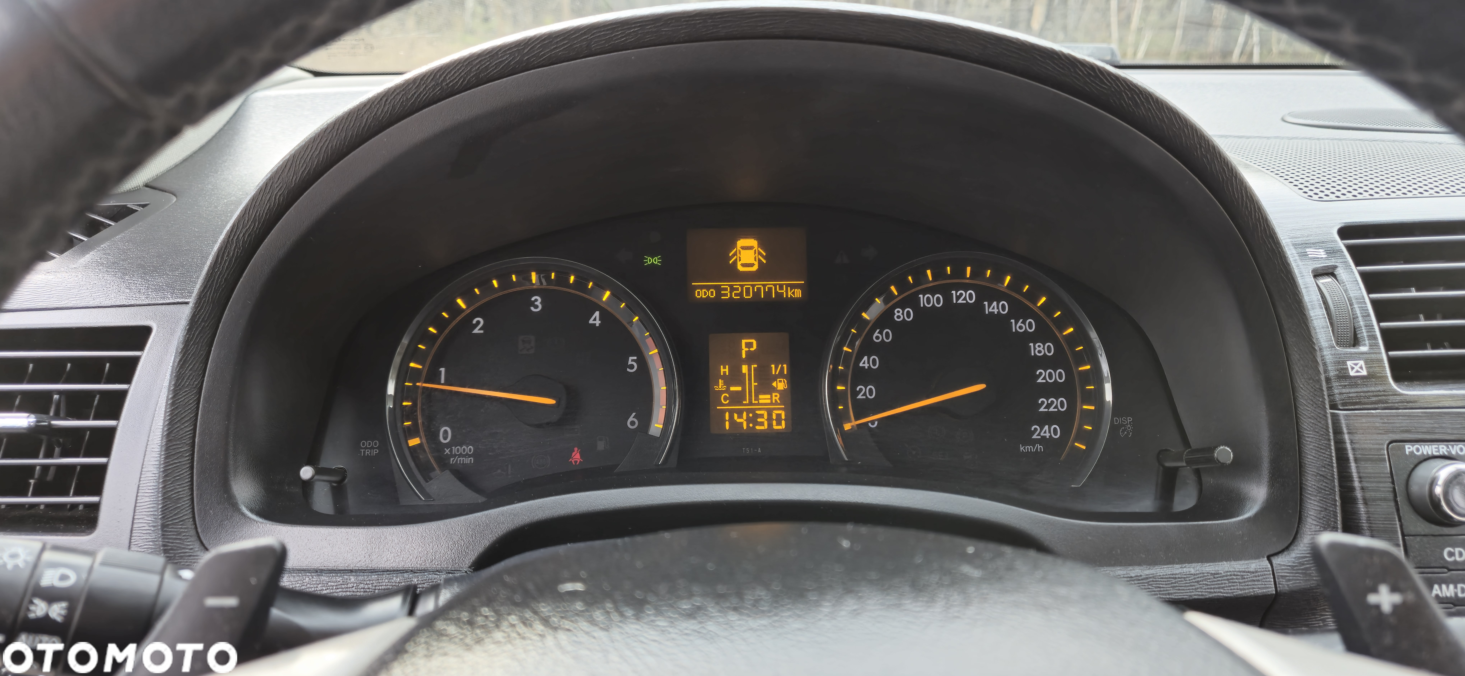 Toyota Avensis - 17