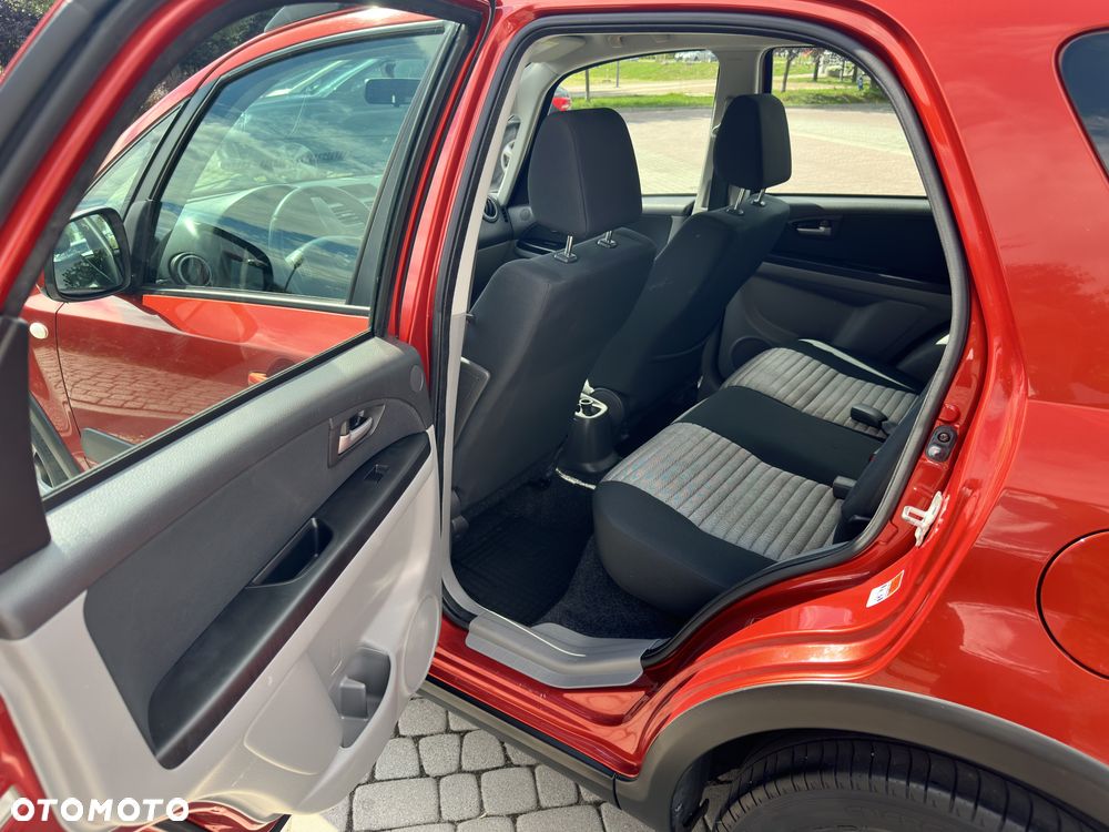 Suzuki SX4 1.6 VVT 4x2 Comfort - 8