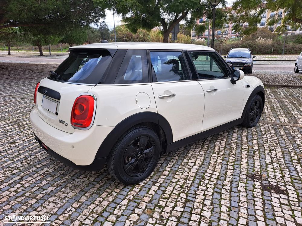 MINI 5 Portas One D - 3