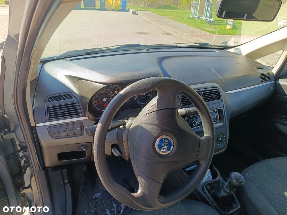 Fiat Grande Punto 1.4 8V Active - 6