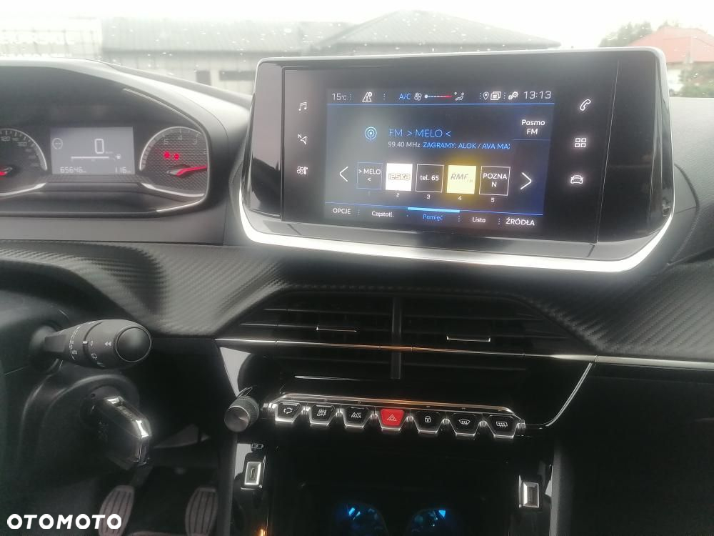 Peugeot 2008 - 17