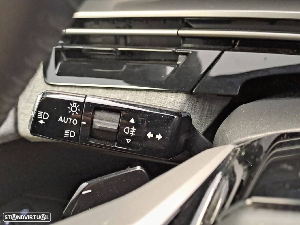 Peugeot 5008 1.2 Hybrid Allure e-DCS6 - 14