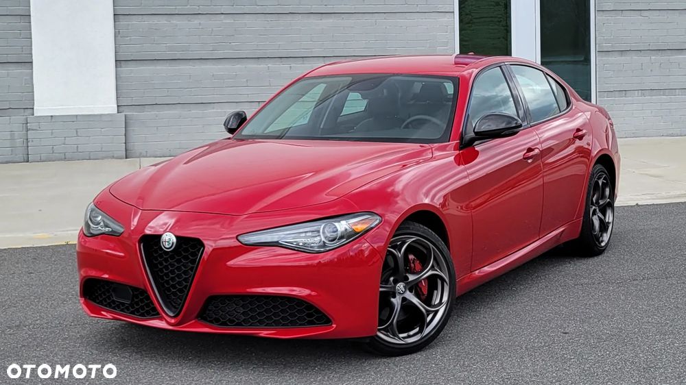 Alfa Romeo Giulia 2.0 Turbo 16V AT8-Q4 Ti - 1