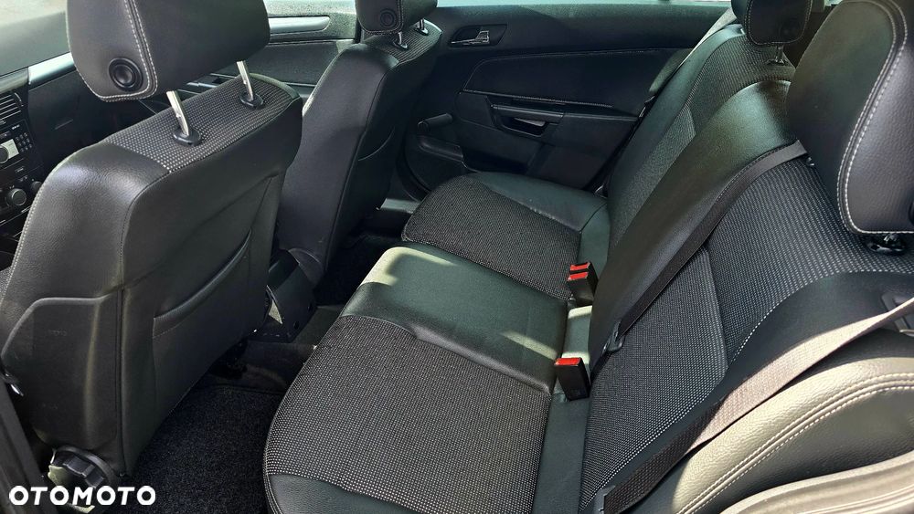 Opel Astra 1.6 Innovation - 13