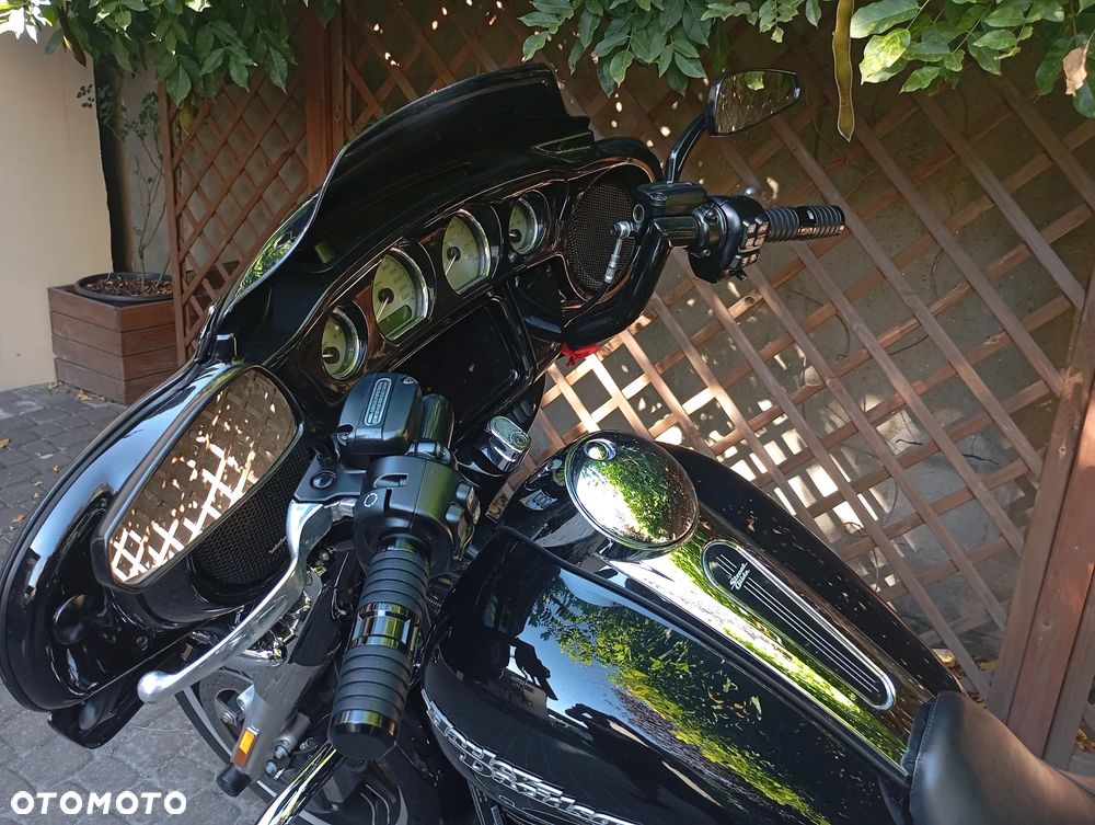 Harley-Davidson Touring Street Glide - 9