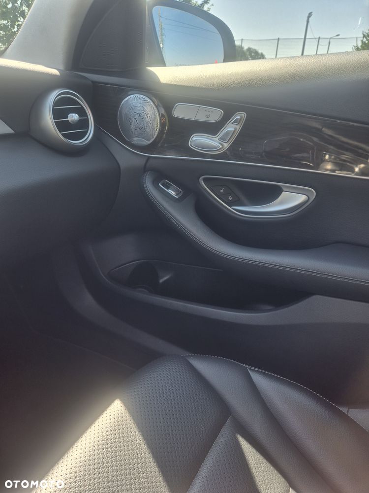 Mercedes-Benz Klasa C 300 7G-TRONIC - 22