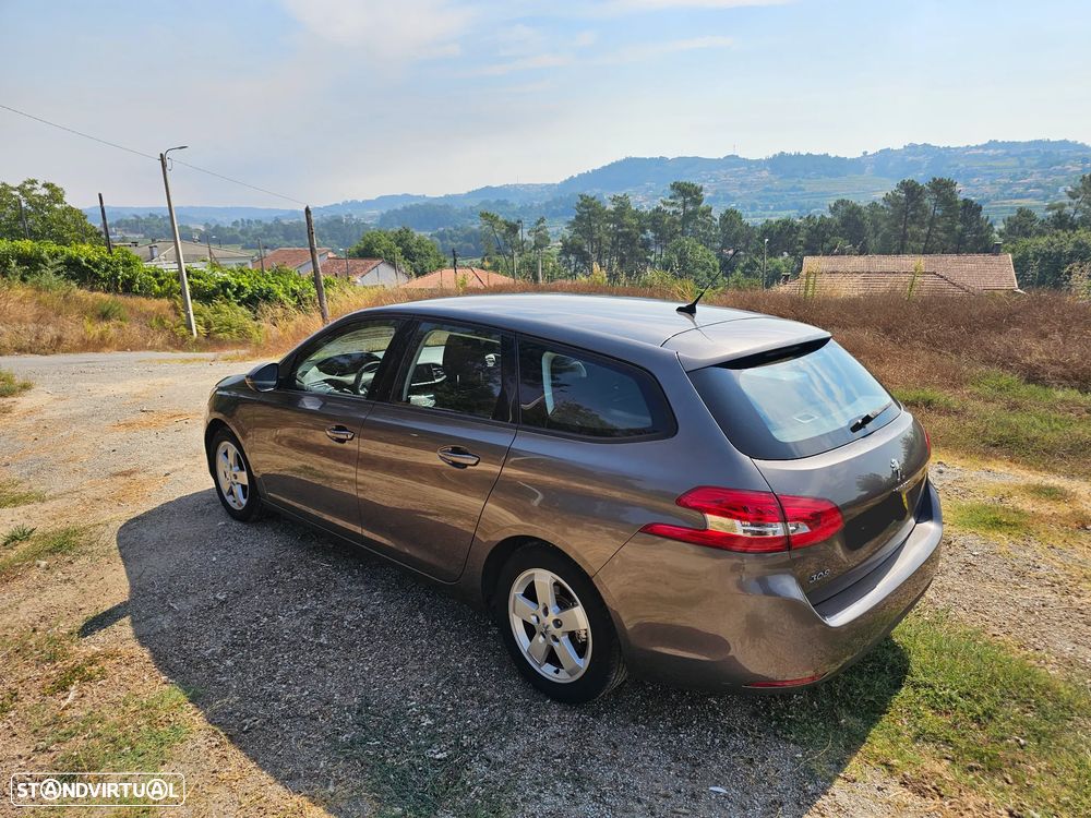 Peugeot 308 SW - 10