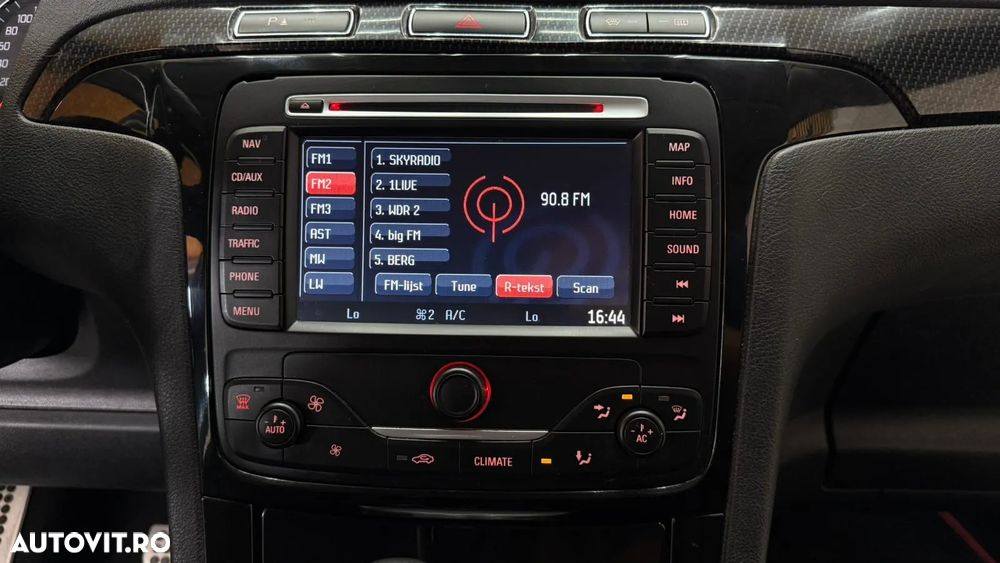 Ford S-Max 2.0 EcoBoost Powershift Titanium - 24