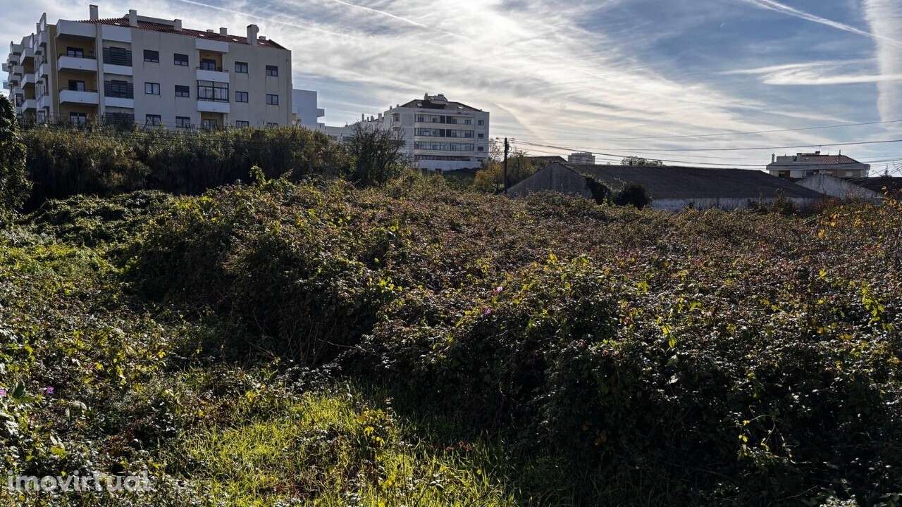 Terreno urbano com 2.050 m2 em Tavarede - Grande imagem: 3/25