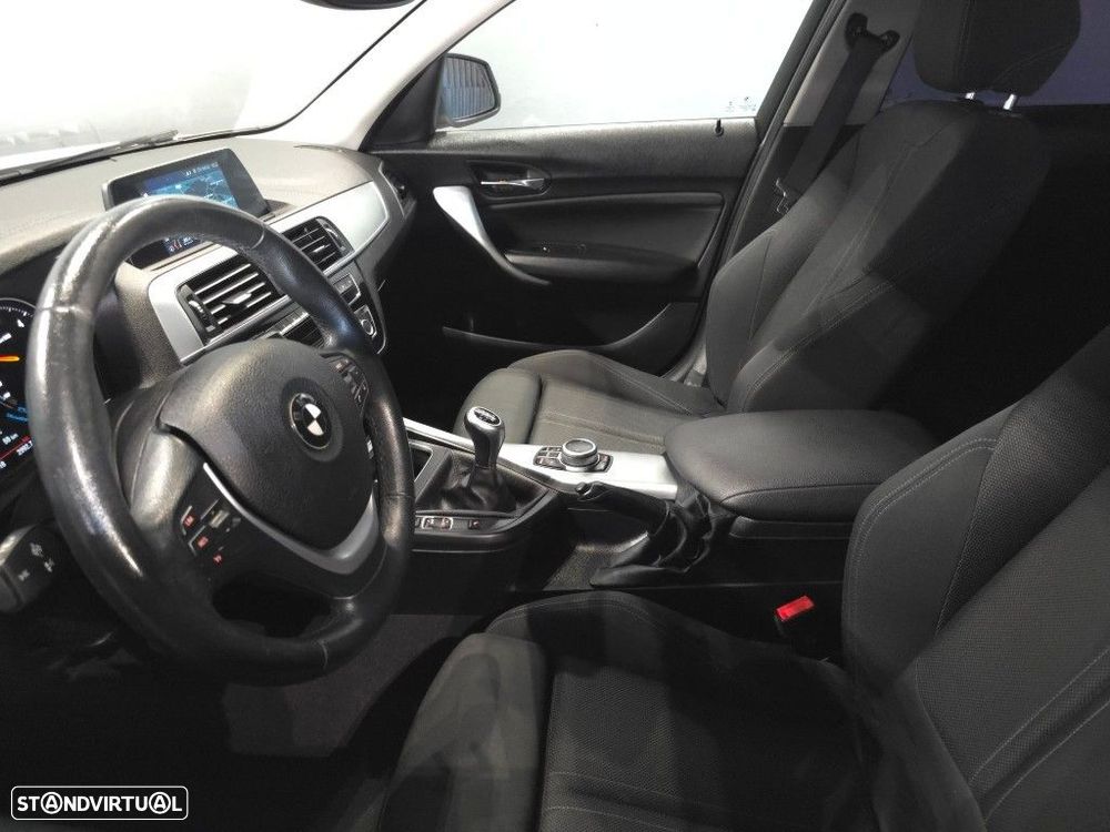 BMW 116 d Line Sport Shadow - 26