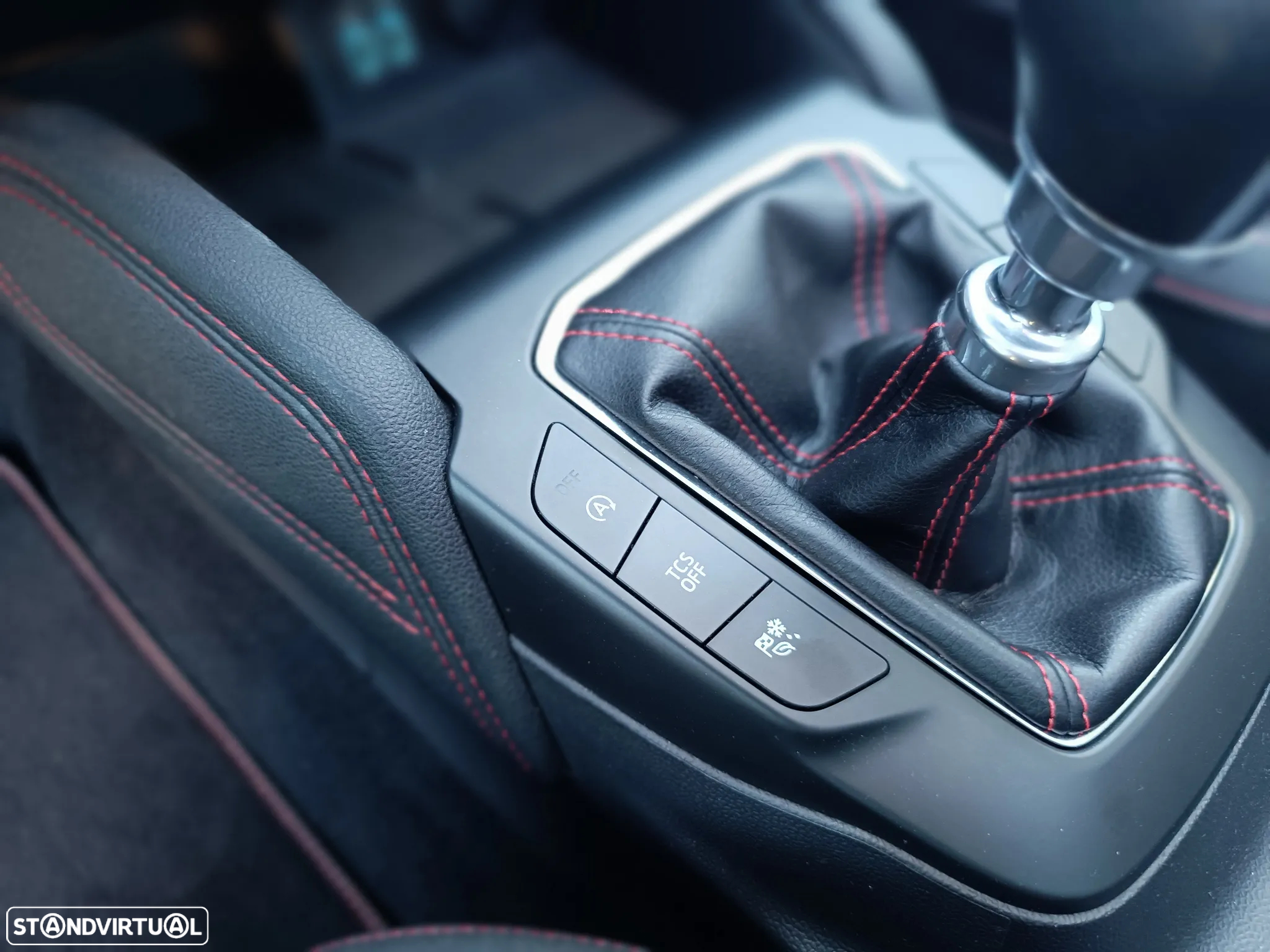 Ford Focus SW 1.0 EcoBoost MHEV ST-Line X - 21