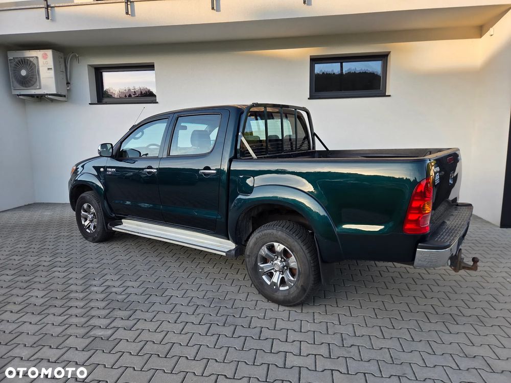 Toyota Hilux - 17