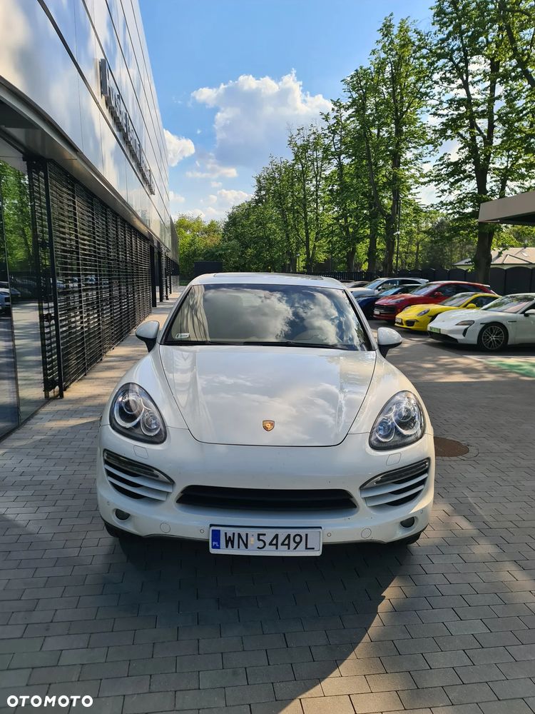 Porsche Cayenne - 2