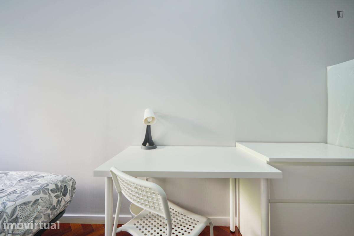 Quarto - localizado em Saldanha Lisbon - Grande imagem: 5/45