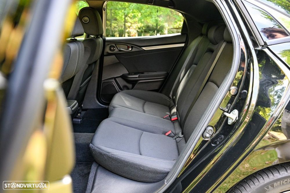 Honda Civic 1.0 i-VTEC Executive - 55
