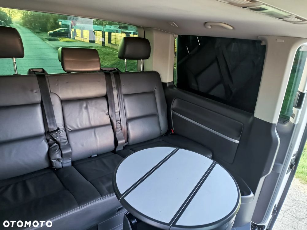 Volkswagen Multivan - 34