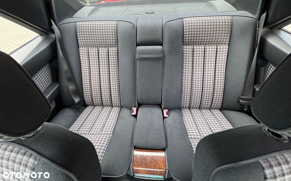 Mercedes-Benz W124 (1984-1993) - 6