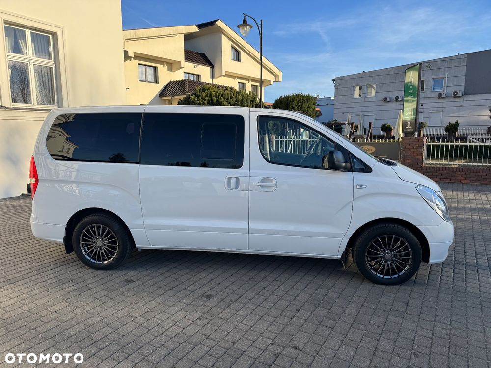 Hyundai H-1 Cargo teilverglast Autm HK - 7