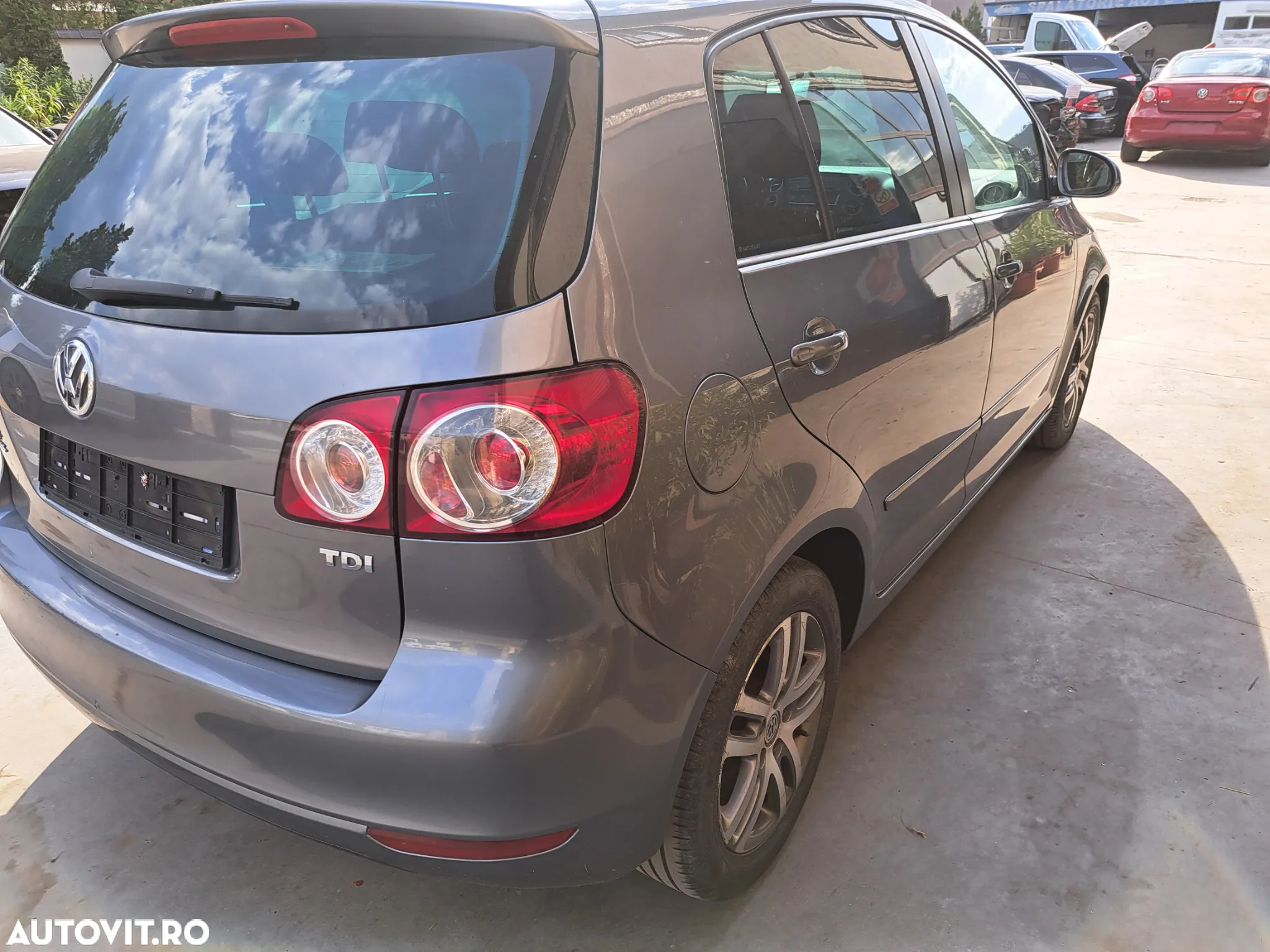Dezmembram Volkswagen Golf 6 Plus 2.0 CBDC 2011 - 3