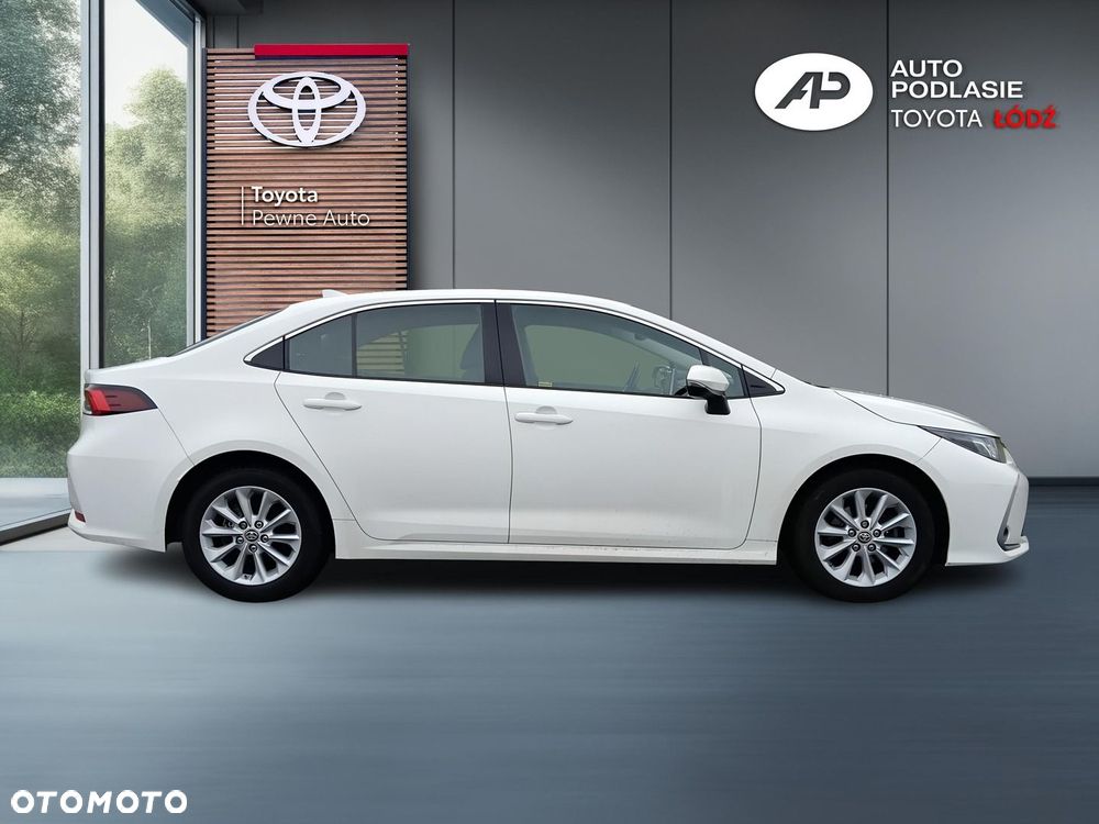 Toyota Corolla - 10