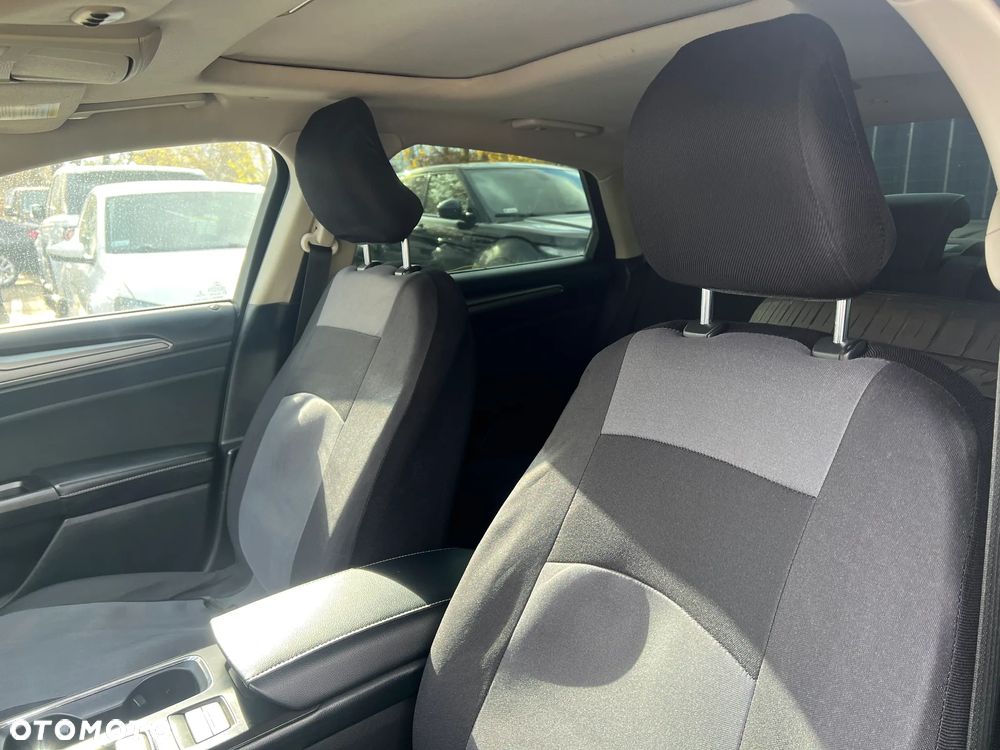 Ford Fusion 2.0 EcoBoost Titanium - 11