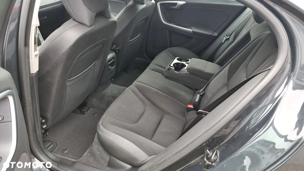 Volvo S60 D3 Geartronic Momentum - 14