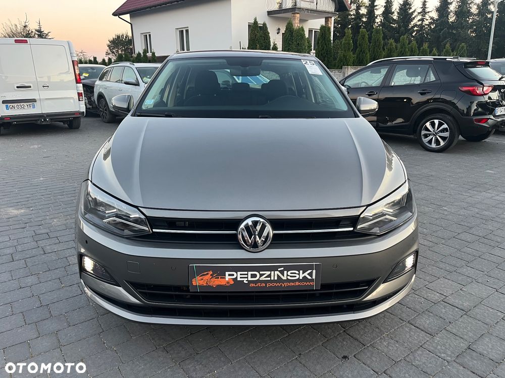 Volkswagen Polo - 2