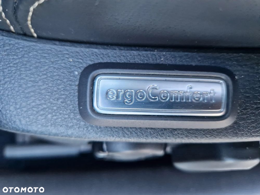 Volkswagen Passat 2.0 TDI (BlueMotion Technology) DSG Comfortline - 35