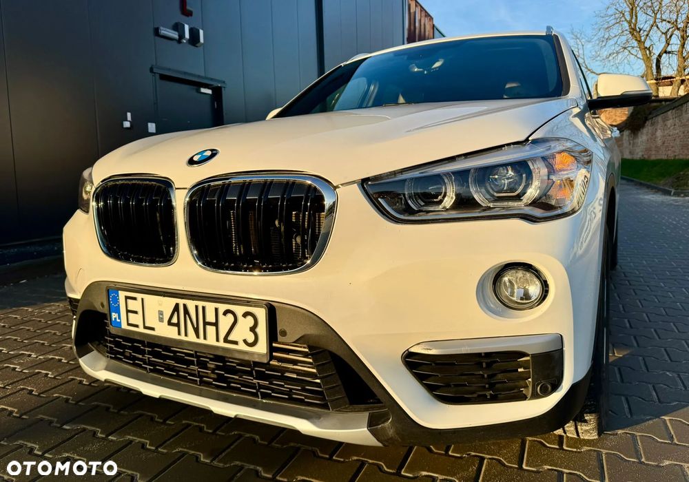 BMW X1 xDrive28i xLine - 8