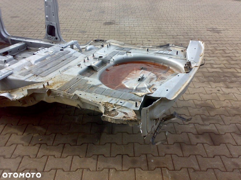 ford escape kuga mk2 2015 2019 pas tylny podłoga bagażnika wanna tył - 3