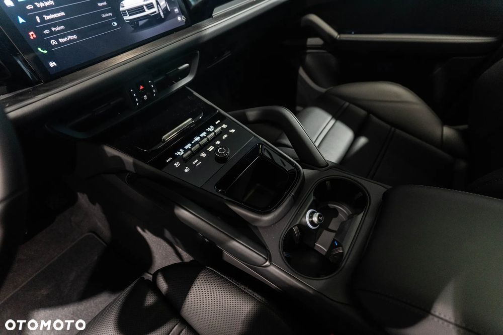 Porsche Cayenne Black Edition - 29