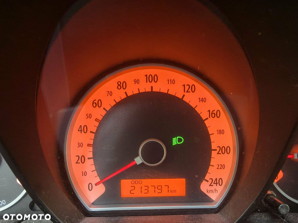 Kia Ceed - 16